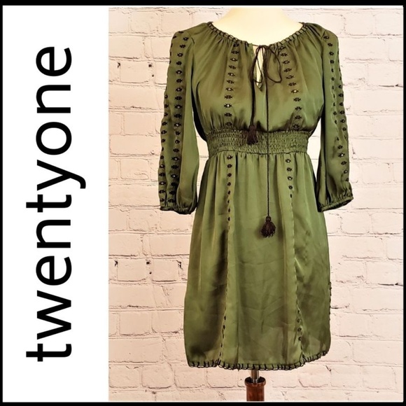 Forever 21 Dresses & Skirts - NWOT FOREVER 21 Green Tribal Front Tie Dress S